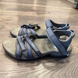 Teva Tirra Blue Sport Sandals. Women’s Size 8.